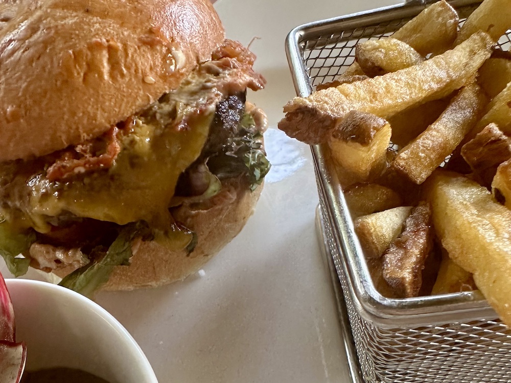 Où manger de bons burgers à La Réunion ? Nos bonnes adresses